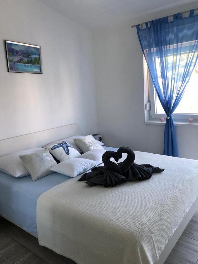 Apartmani Bolero - Obiteljski Odmor Vodice Exterior foto